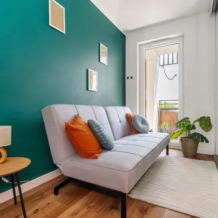 Indigo Premium 2 Bedroom With Parking Poznan